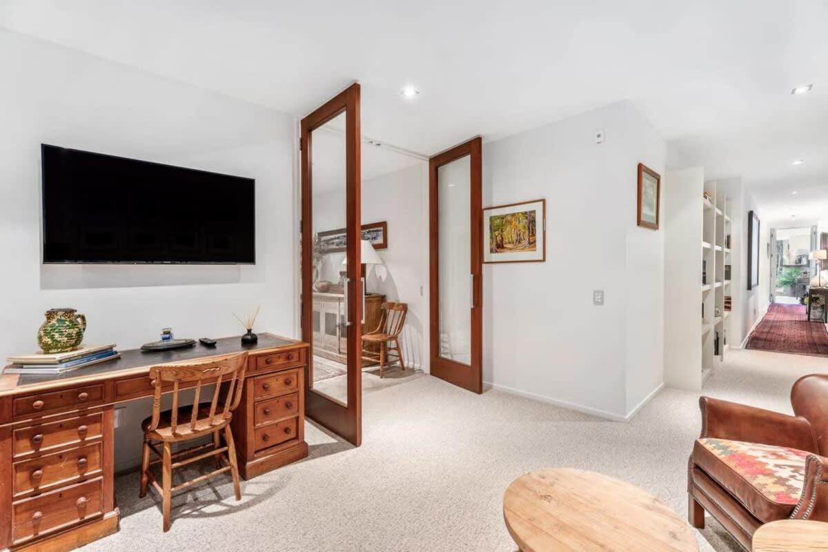 Pembroke Luxury Apartment Wanaka Exterior photo